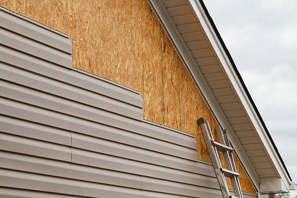 Professional Siding Inspection technician working in Stevenson, MD